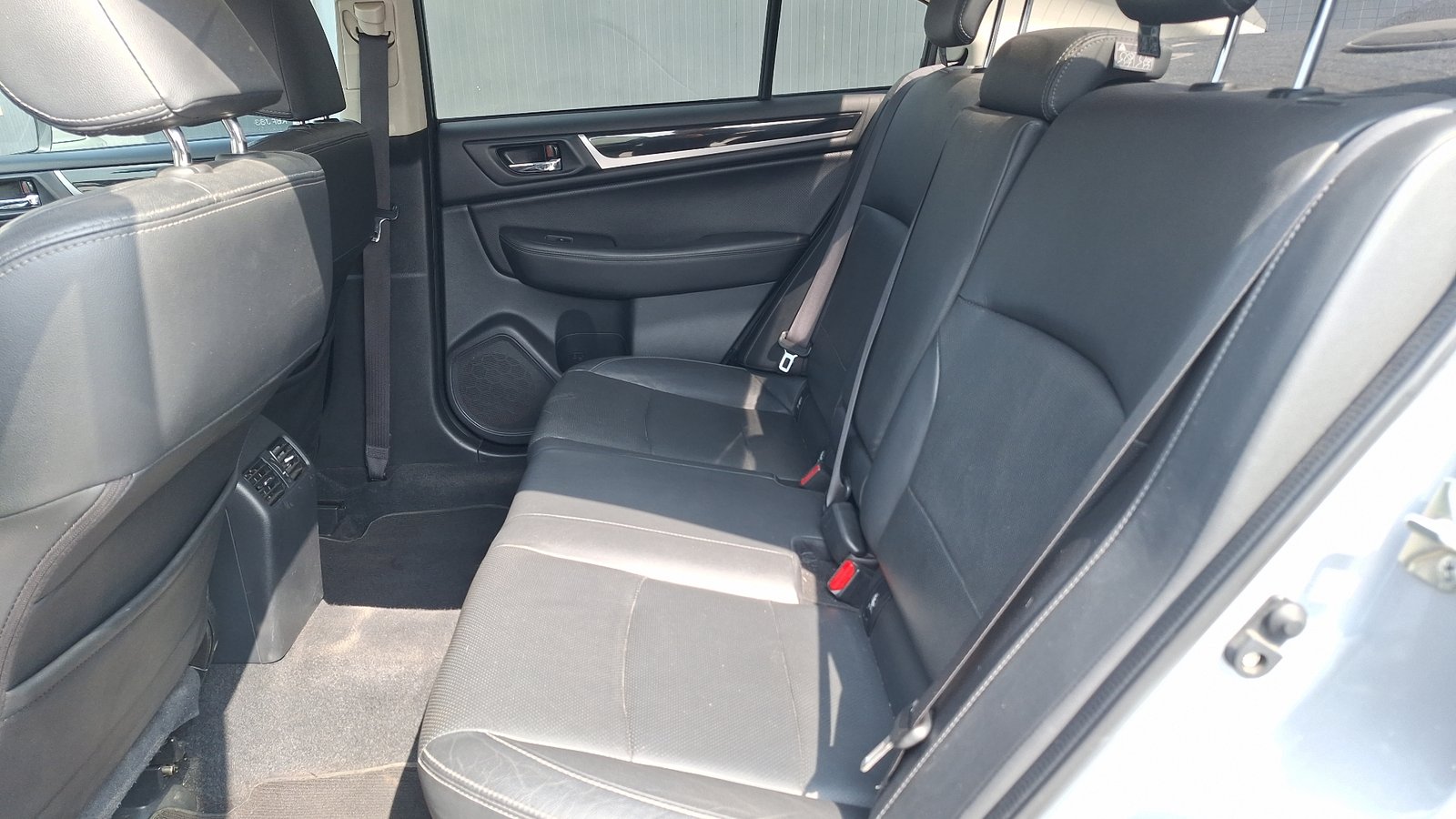 Subaru Legacy 2018 - Imagen 14 de 16