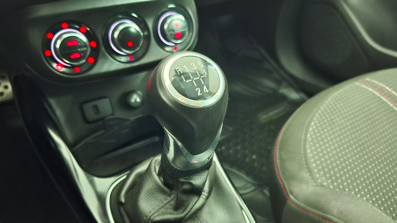 Opel Corsa 2019 - Imagen 12 de 16