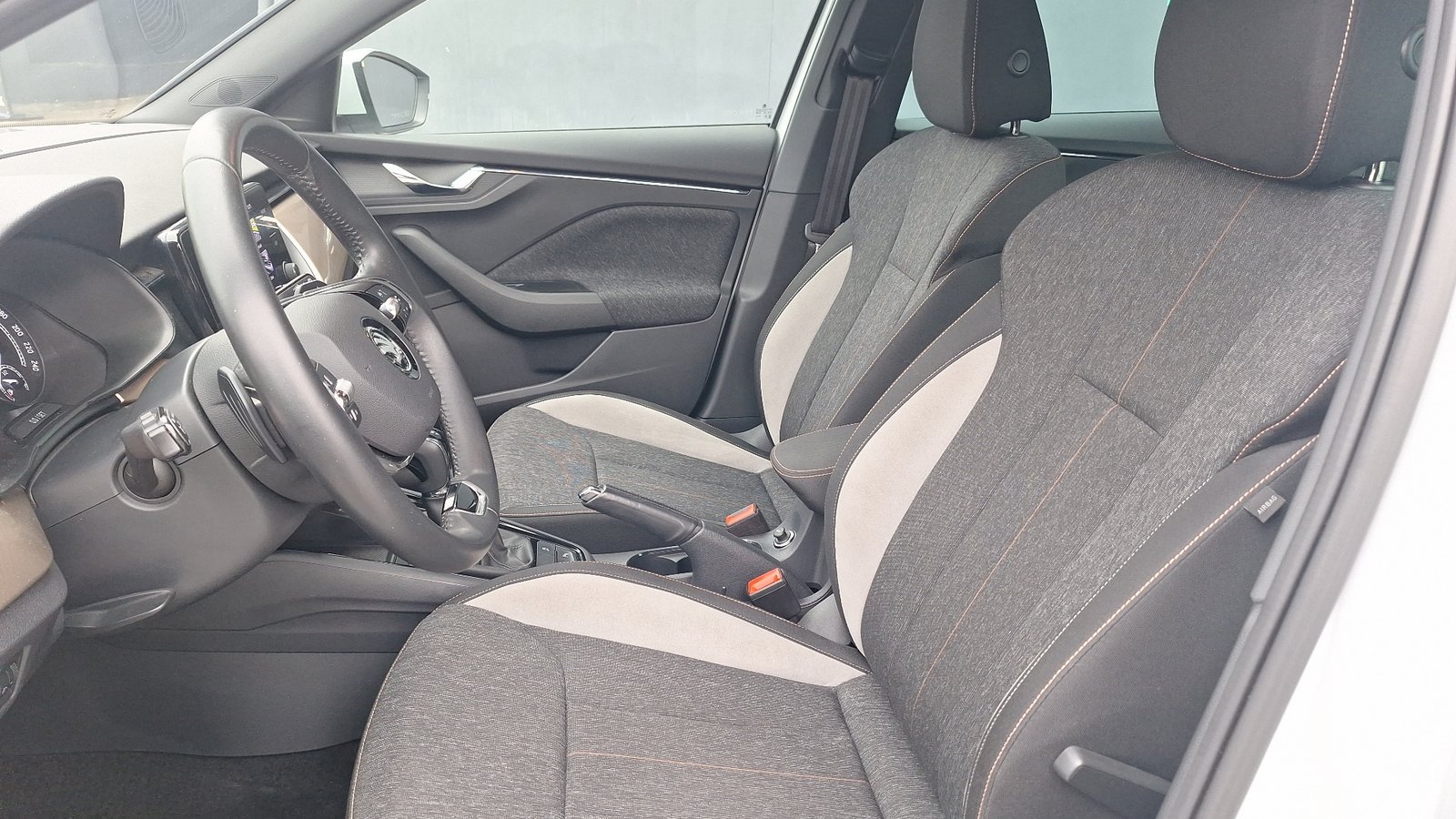 Skoda Kamiq 2024 - Imagen 15 de 16