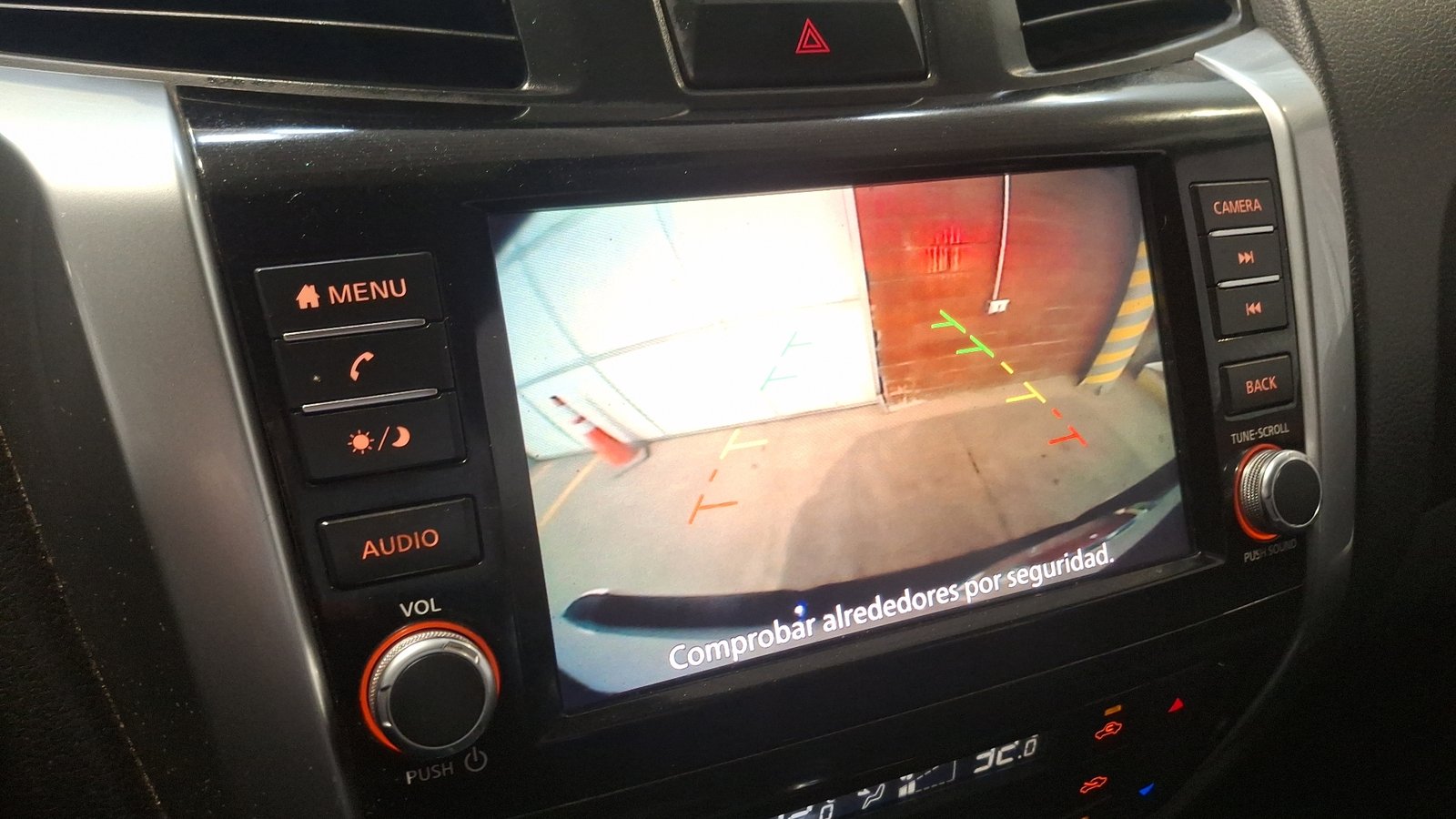 Nissan Navara 2021 - Imagen 12 de 16