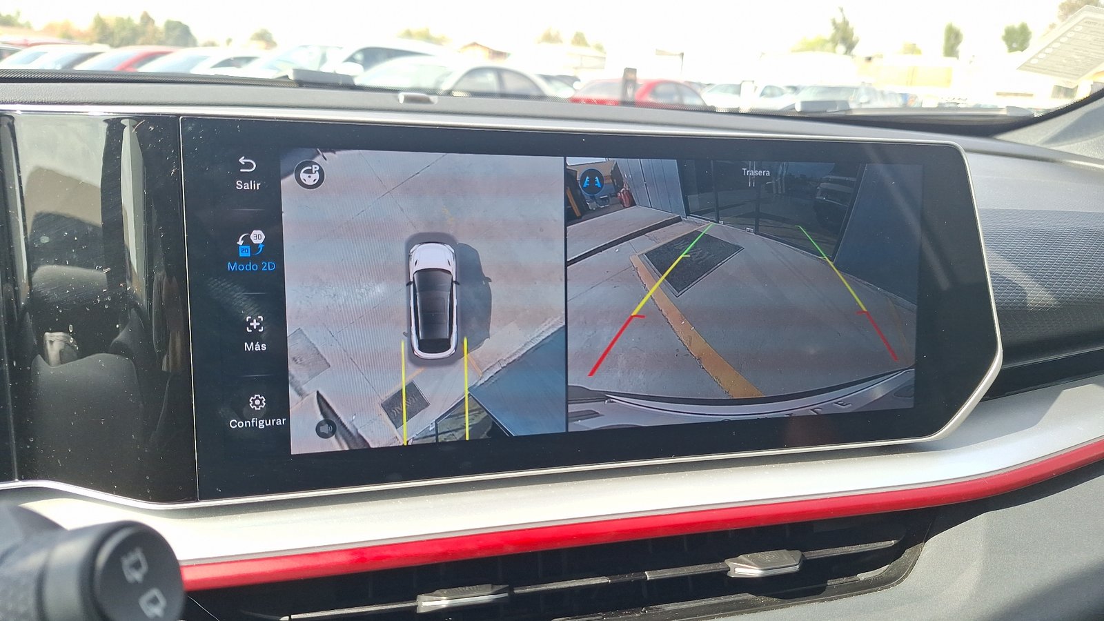 Geely Coolray 2024 - Imagen 12 de 16