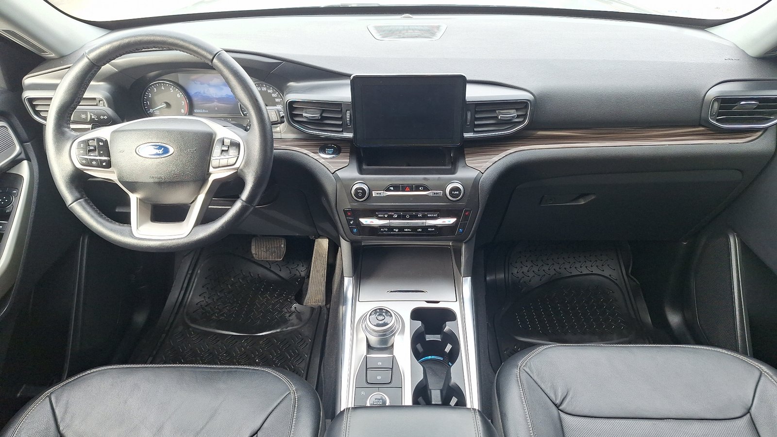 Ford Explorer 2021 - Imagen 6 de 17