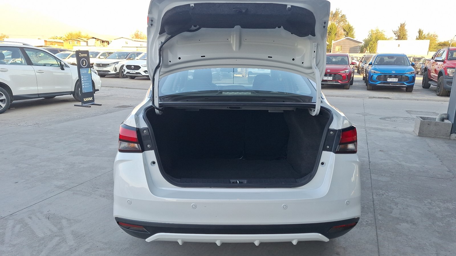 Nissan Versa 2025 - Imagen 4 de 15