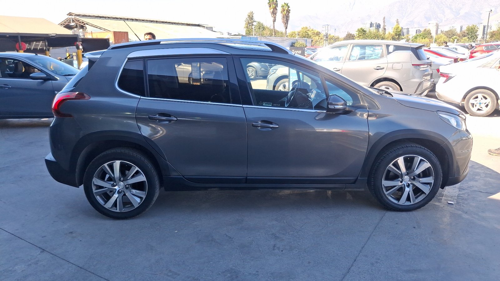 Peugeot 2008 2020 - Imagen 4 de 18