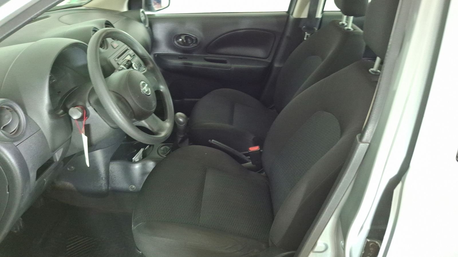 Nissan March 2015 - Imagen 12 de 15