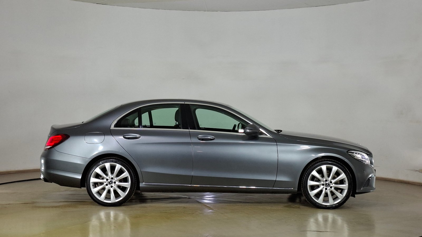 Mercedes Benz Clase C 2019 - Imagen 4 de 18