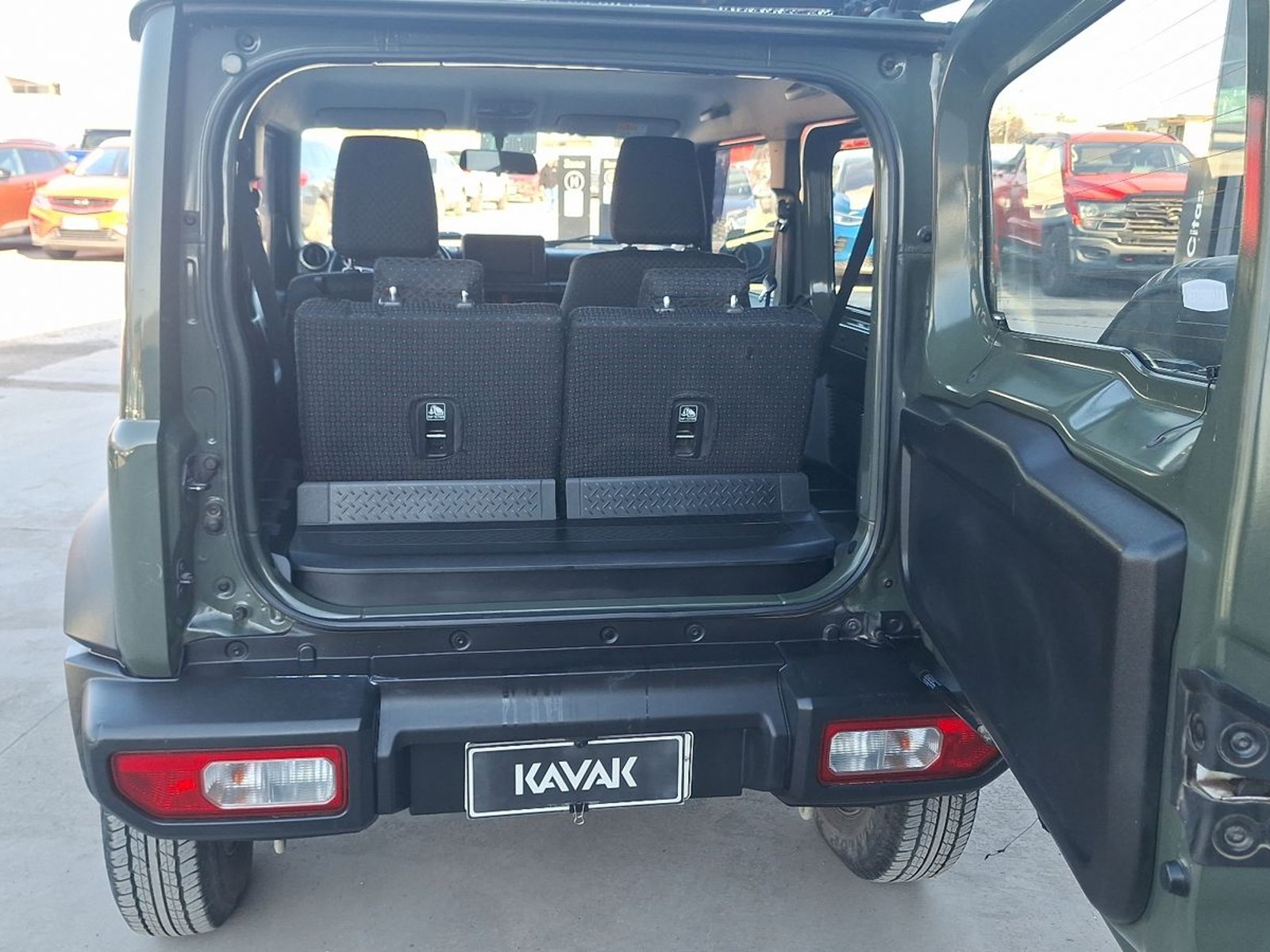 Suzuki Jimny 2020 - Foto 4 de 15