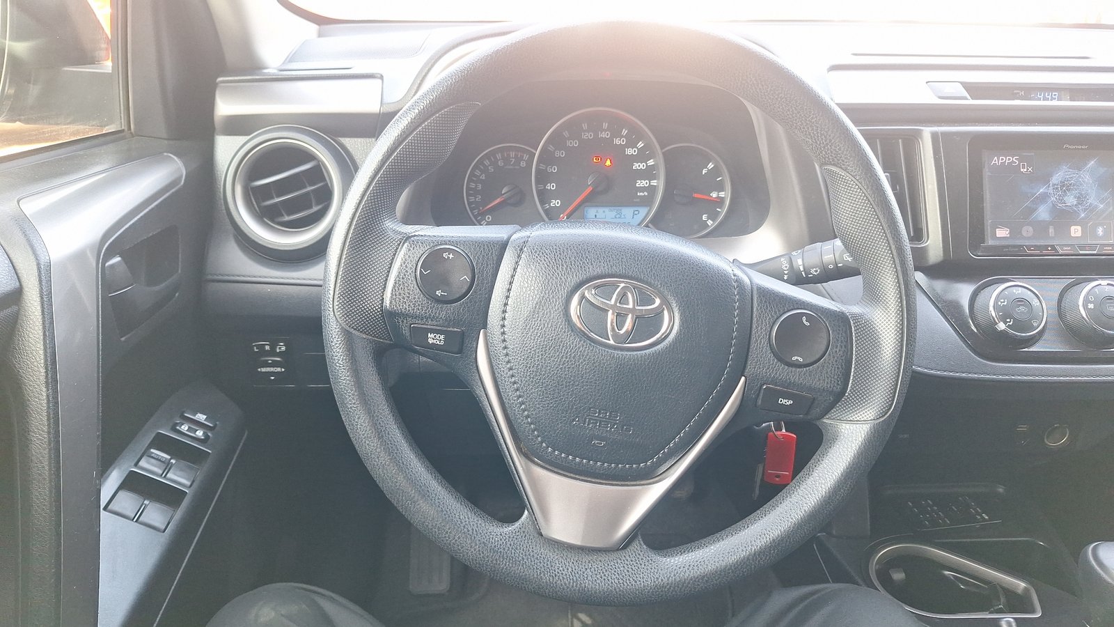 Toyota RAV4 2017 - Imagen 8 de 15