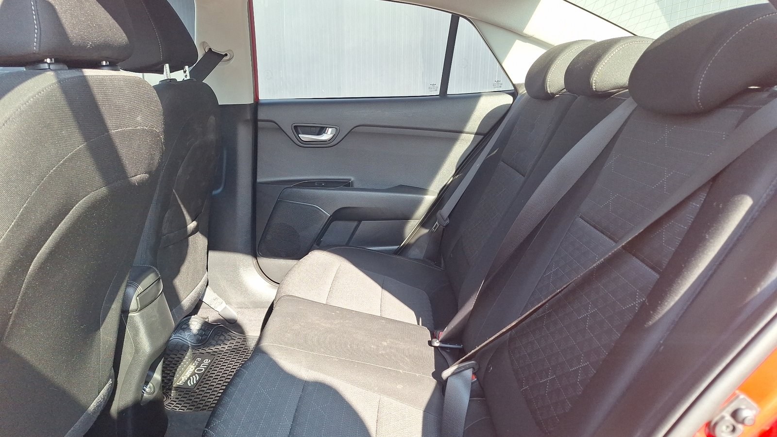 Kia RIO 4 2022 - Imagen 13 de 15