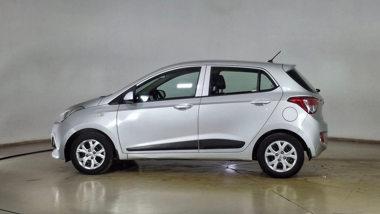 Hyundai Grand I10 2017 - Imagen 7 de 16