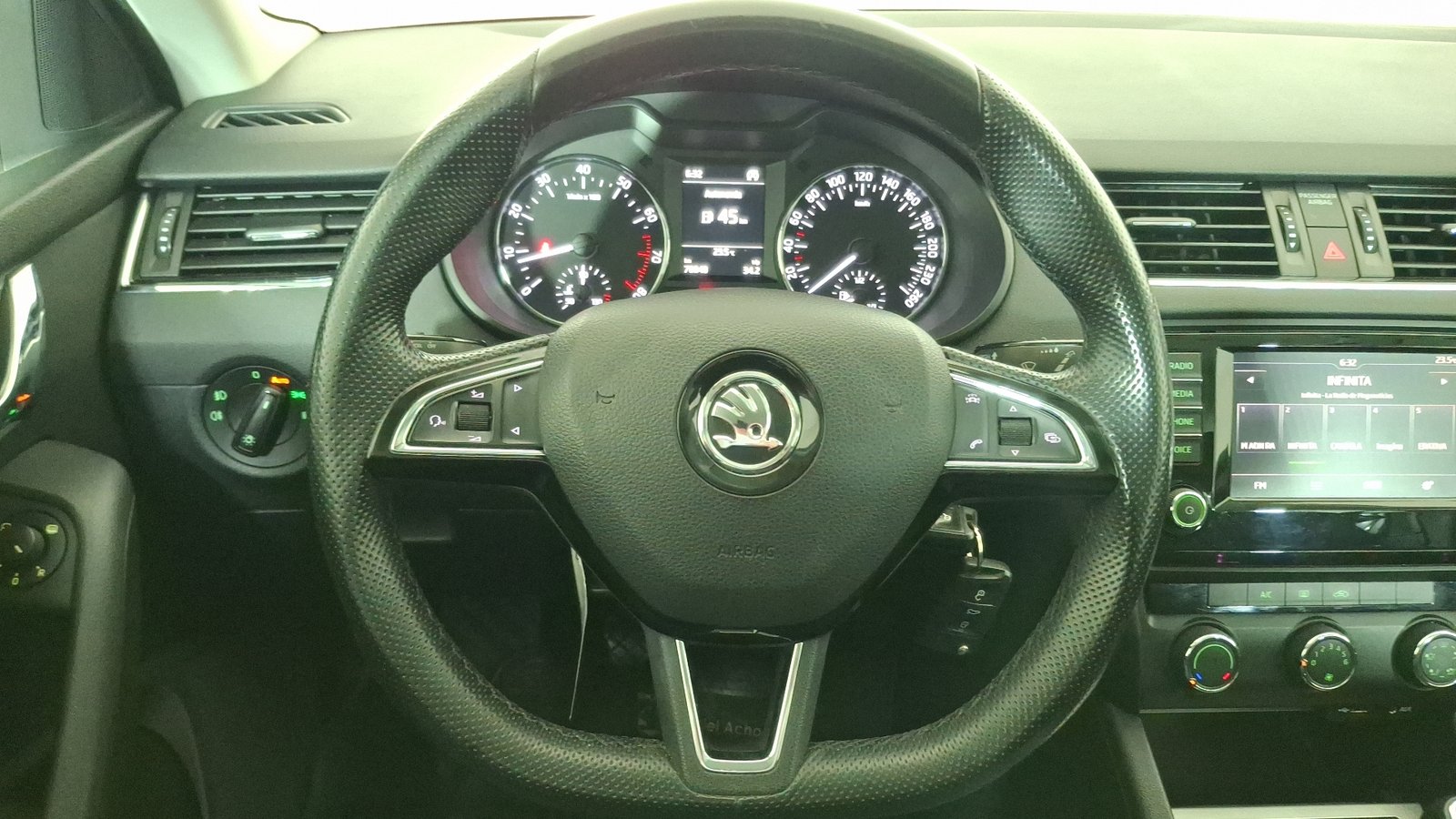Skoda Octavia 2018 - Imagen 8 de 15