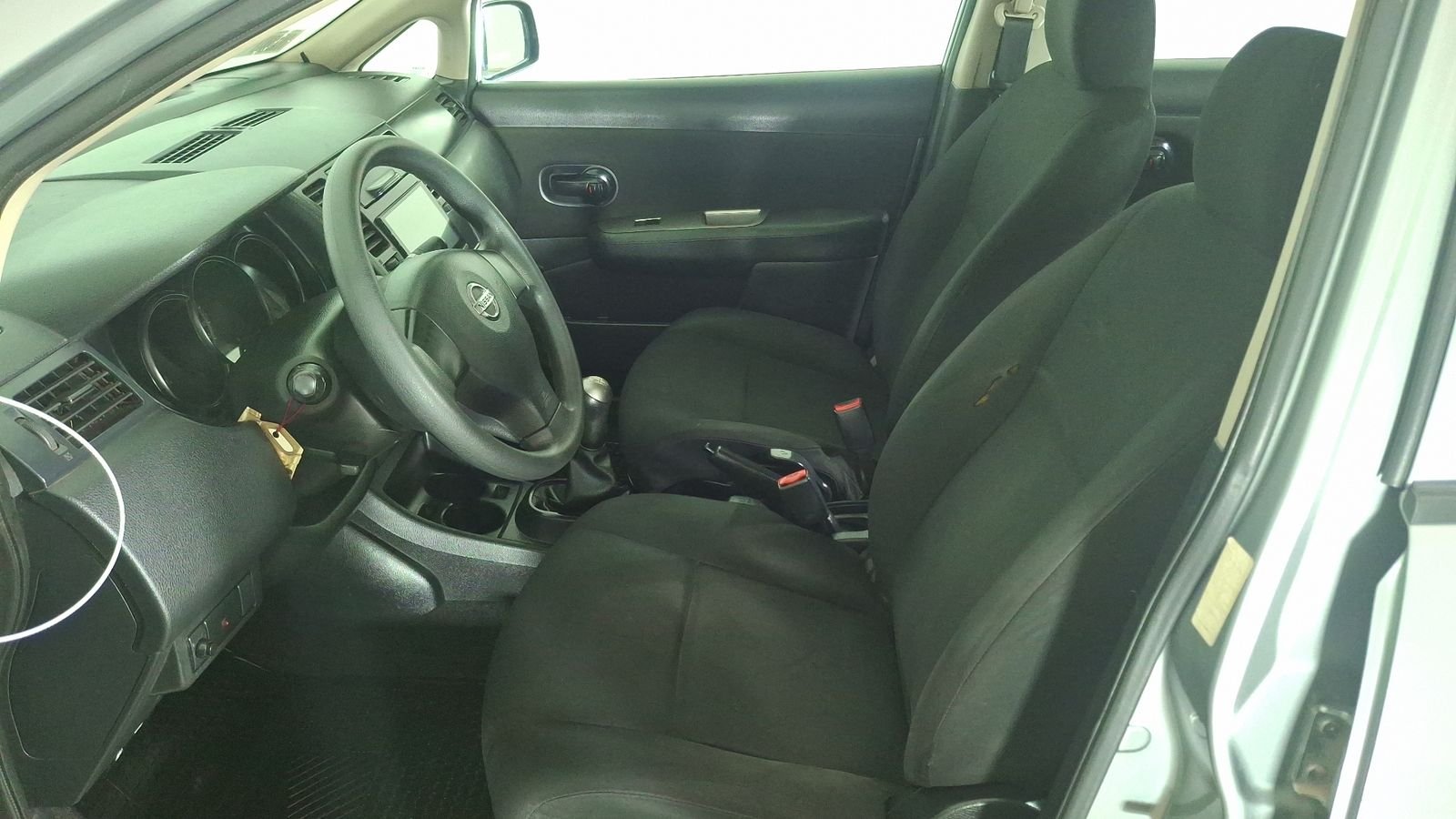 Nissan Tiida 2013 - Imagen 13 de 16