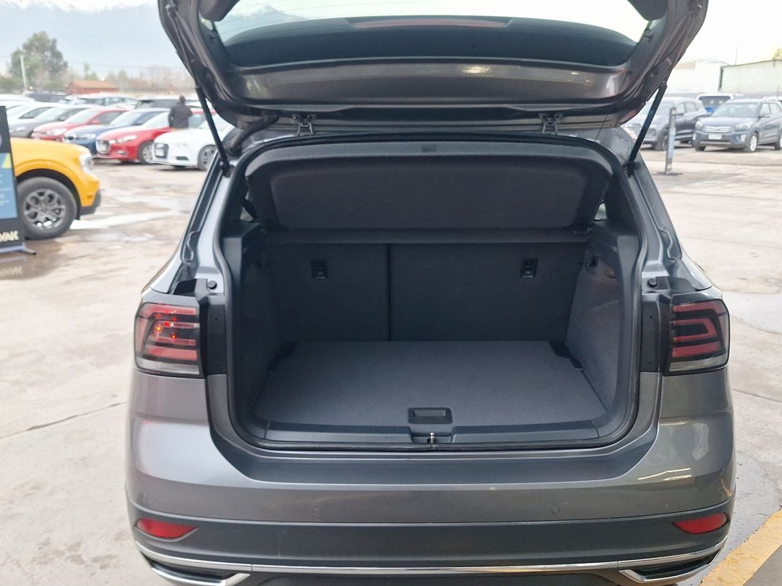 Volkswagen T-Cross 2020 - Foto 4 de 15