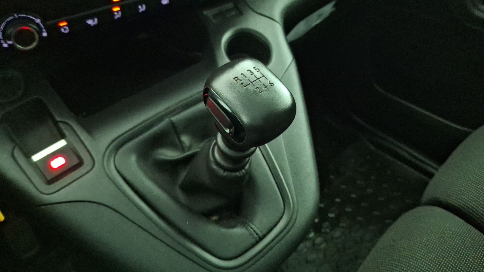 Opel Combo 2024 - Imagen 10 de 13