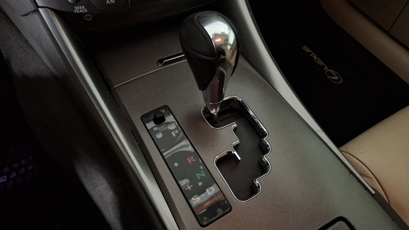 Lexus IS 2010 - Imagen 11 de 15