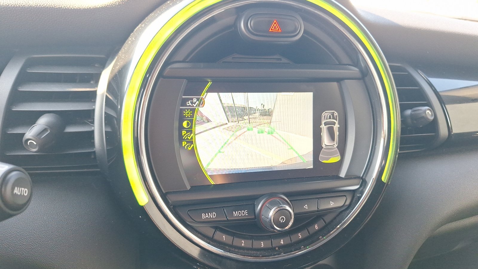 Mini Cooper 2018 - Imagen 12 de 15