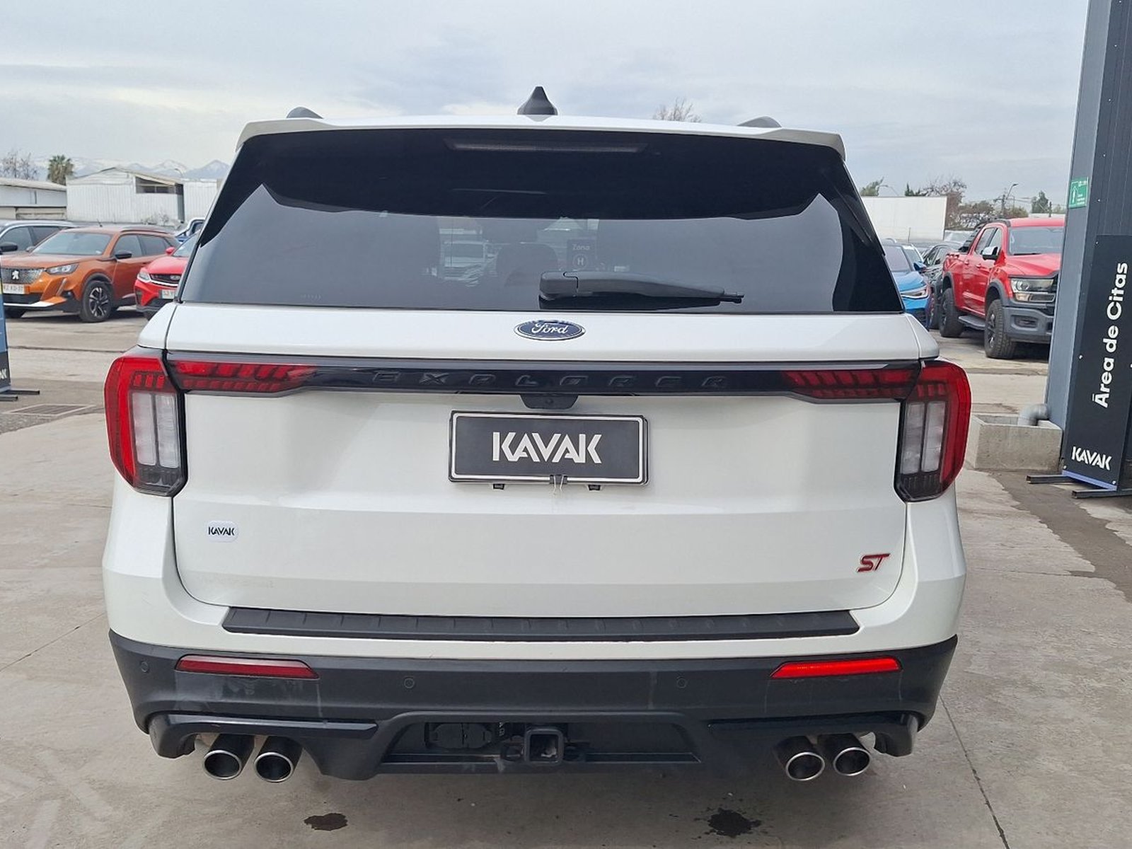 Ford Explorer 2025 - Foto 3 de 17