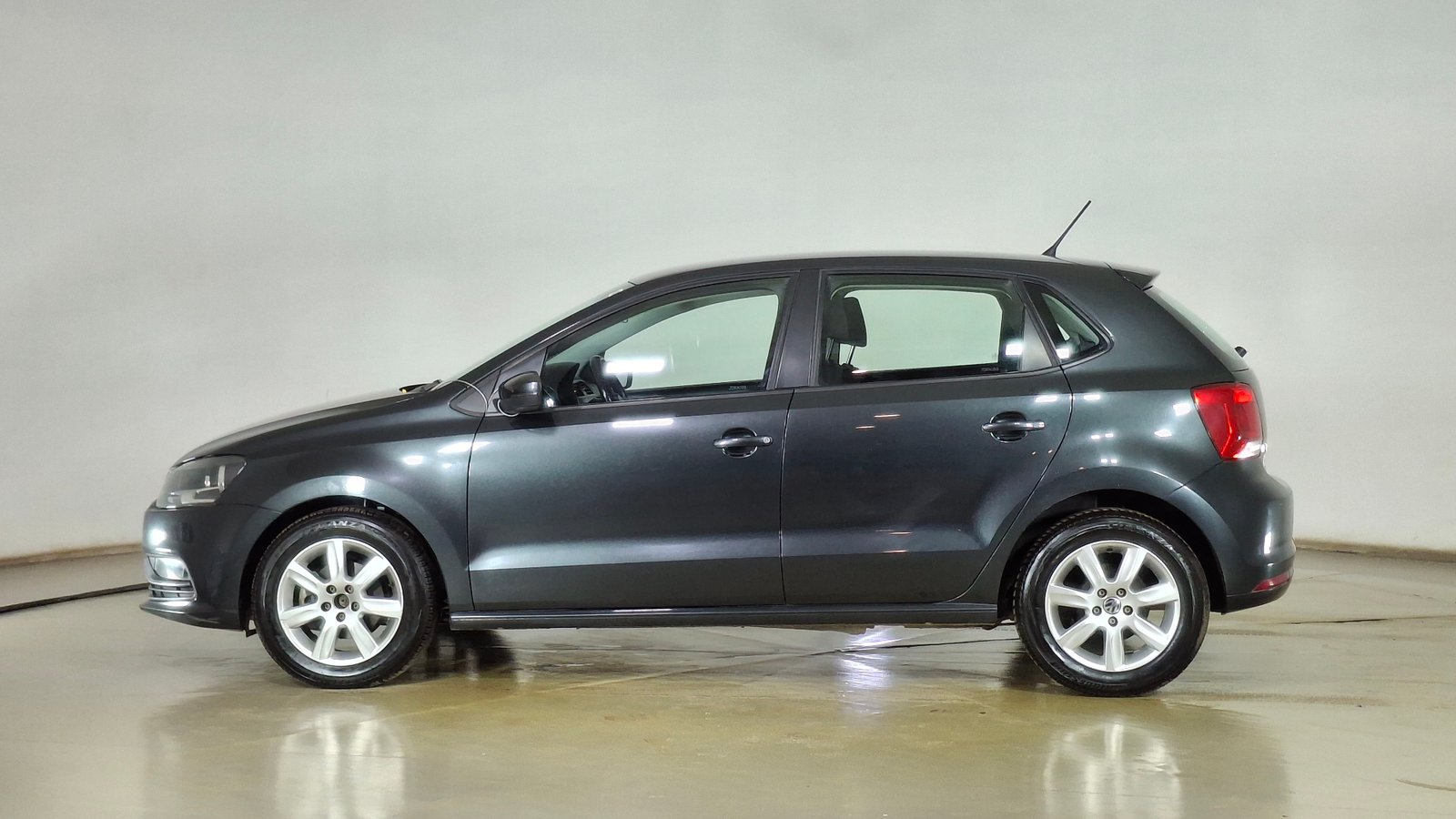 Volkswagen Polo 2017 - Imagen 7 de 15