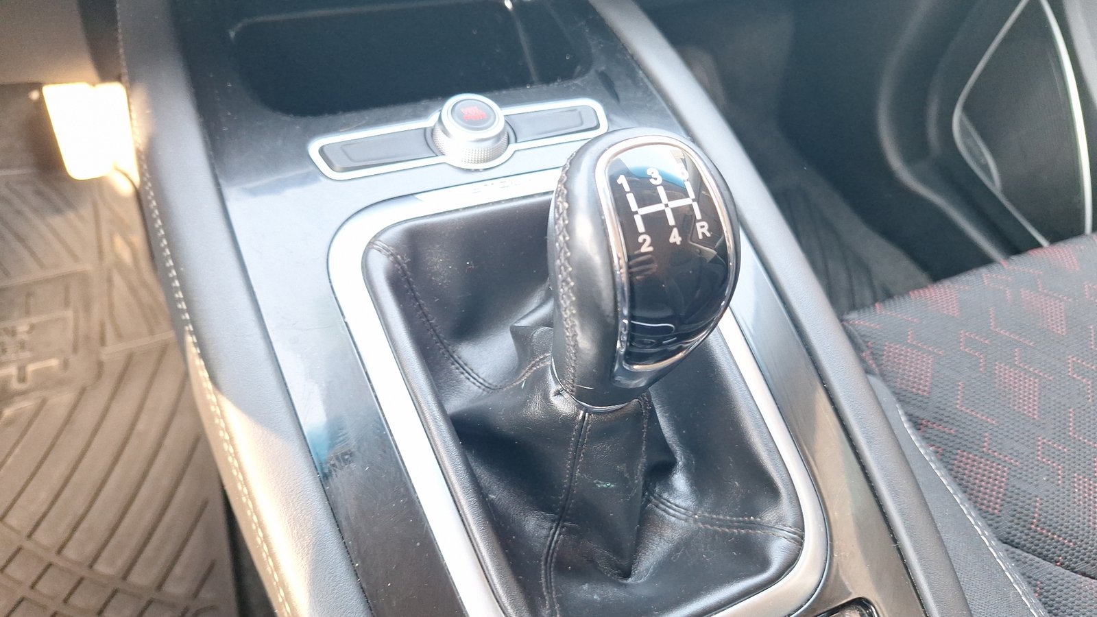 Jetour X70 2024 - Imagen 11 de 16