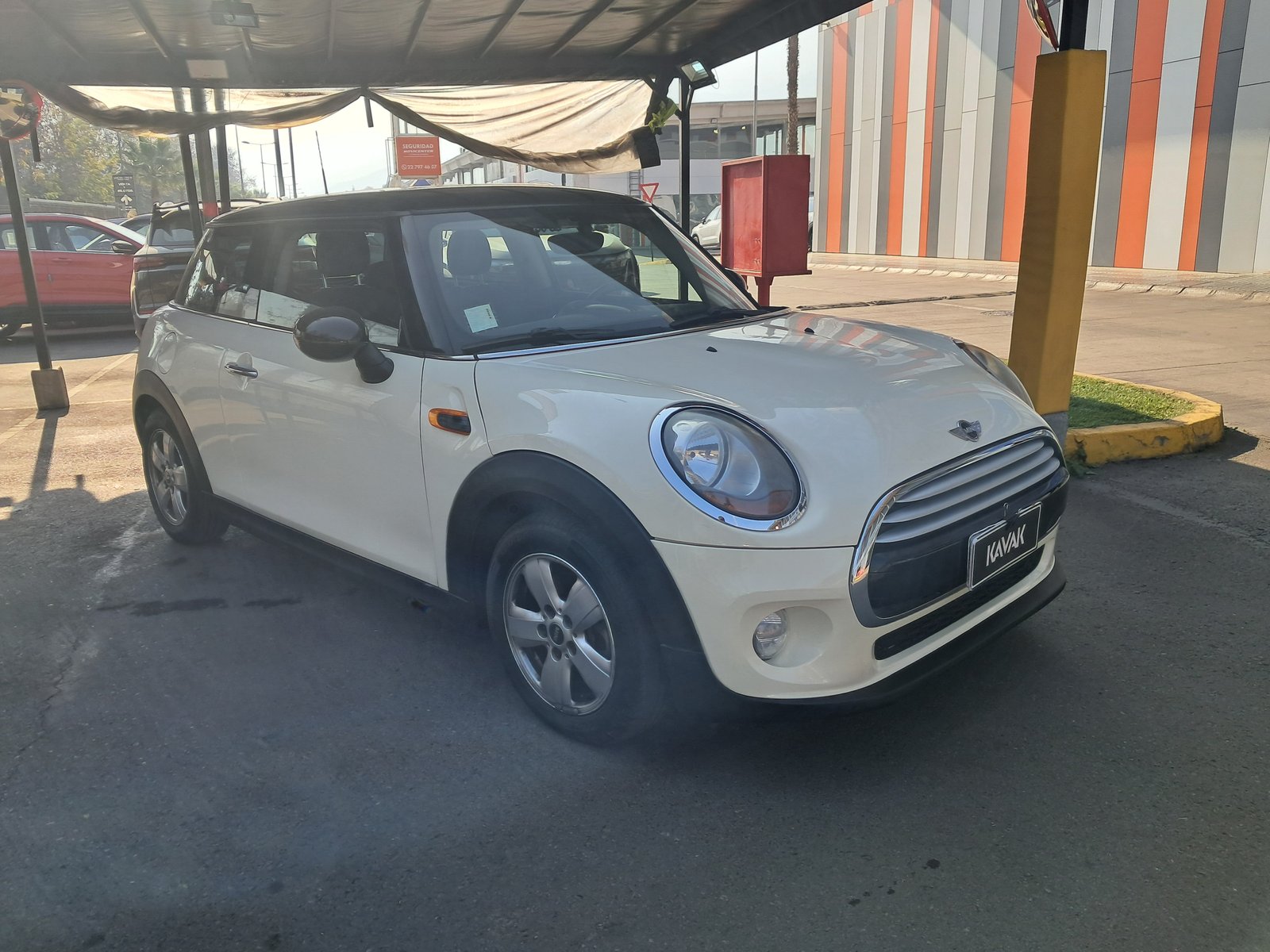 Mini Cooper 2015 - Foto 3 de 4