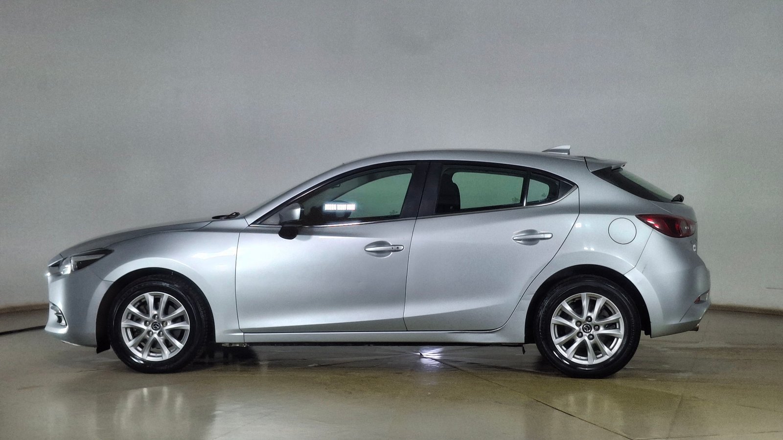 Mazda Mazda 3 2018 - Imagen 7 de 16