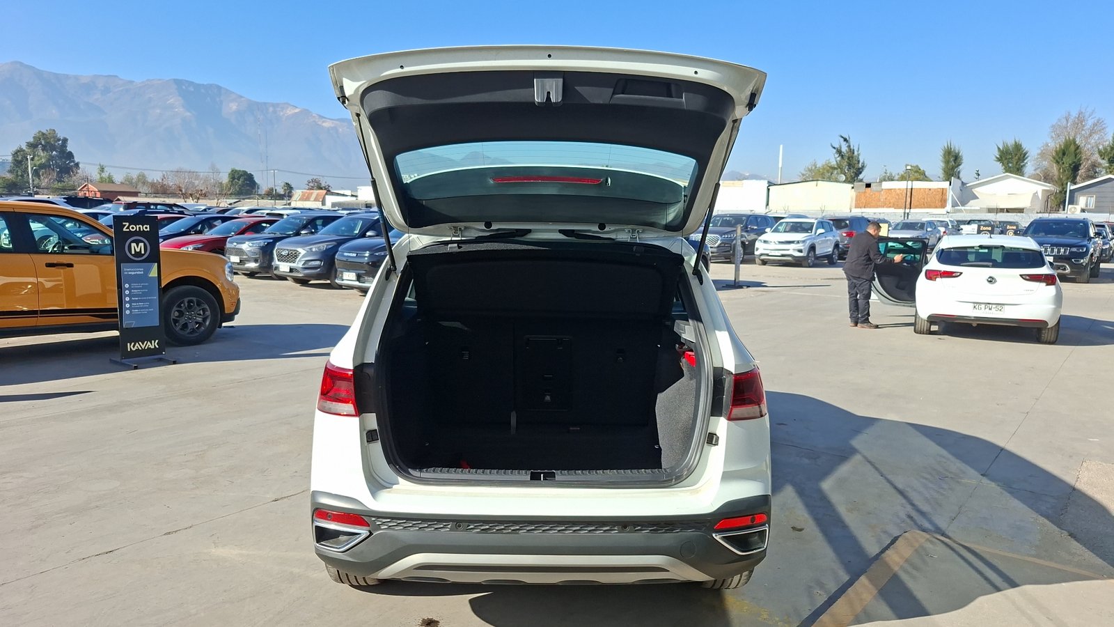 Volkswagen Taos 2023 - Foto 4 de 16