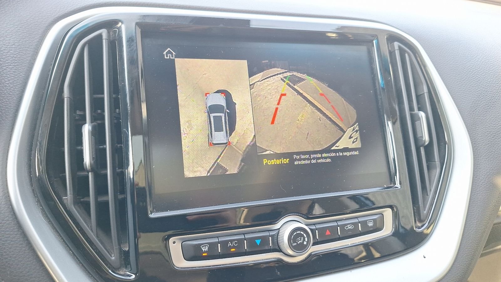 Jetour X70 2022 - Imagen 12 de 17