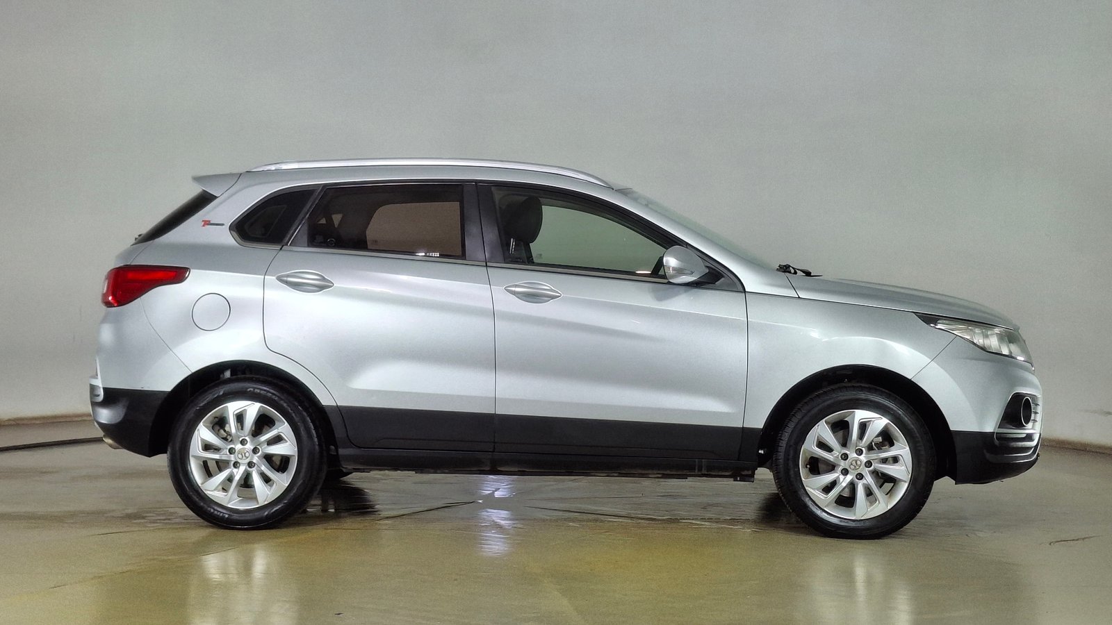 BAIC X55 2017 - Imagen 4 de 16