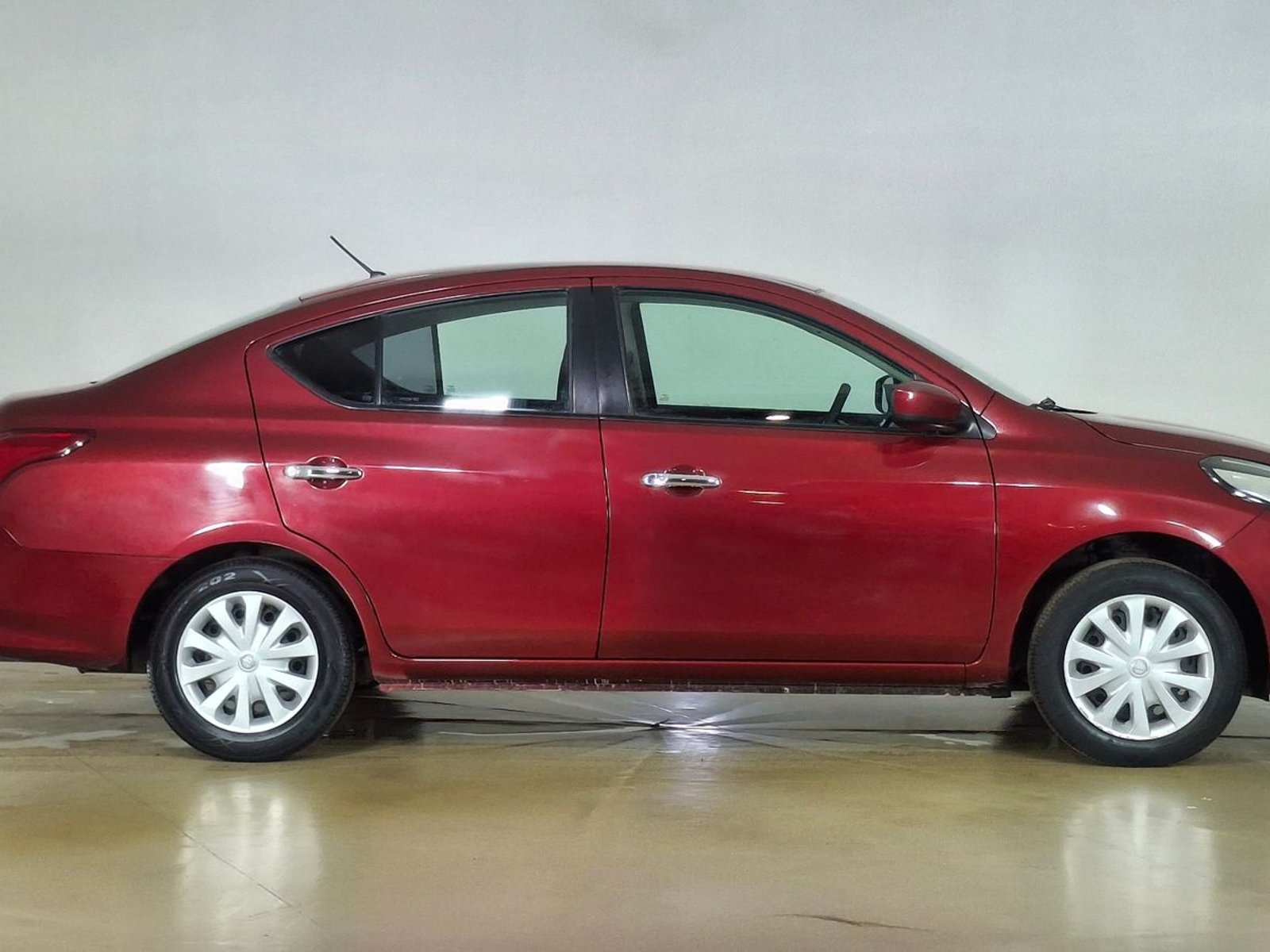 Nissan Versa 2016 - Foto 4 de 15