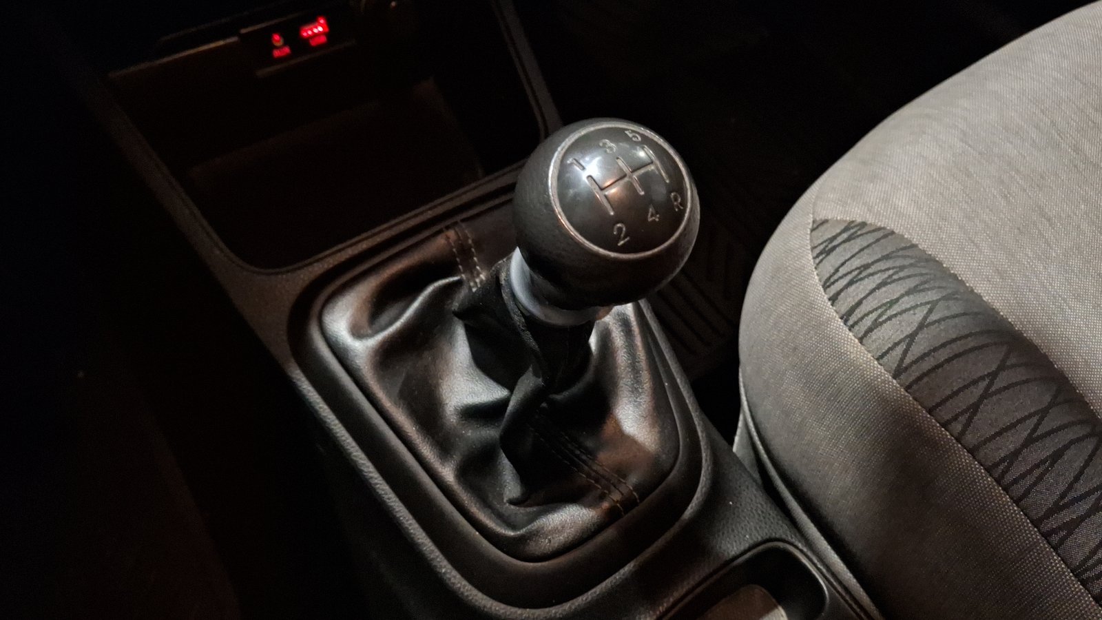 Kia Soluto 2019 - Imagen 11 de 16