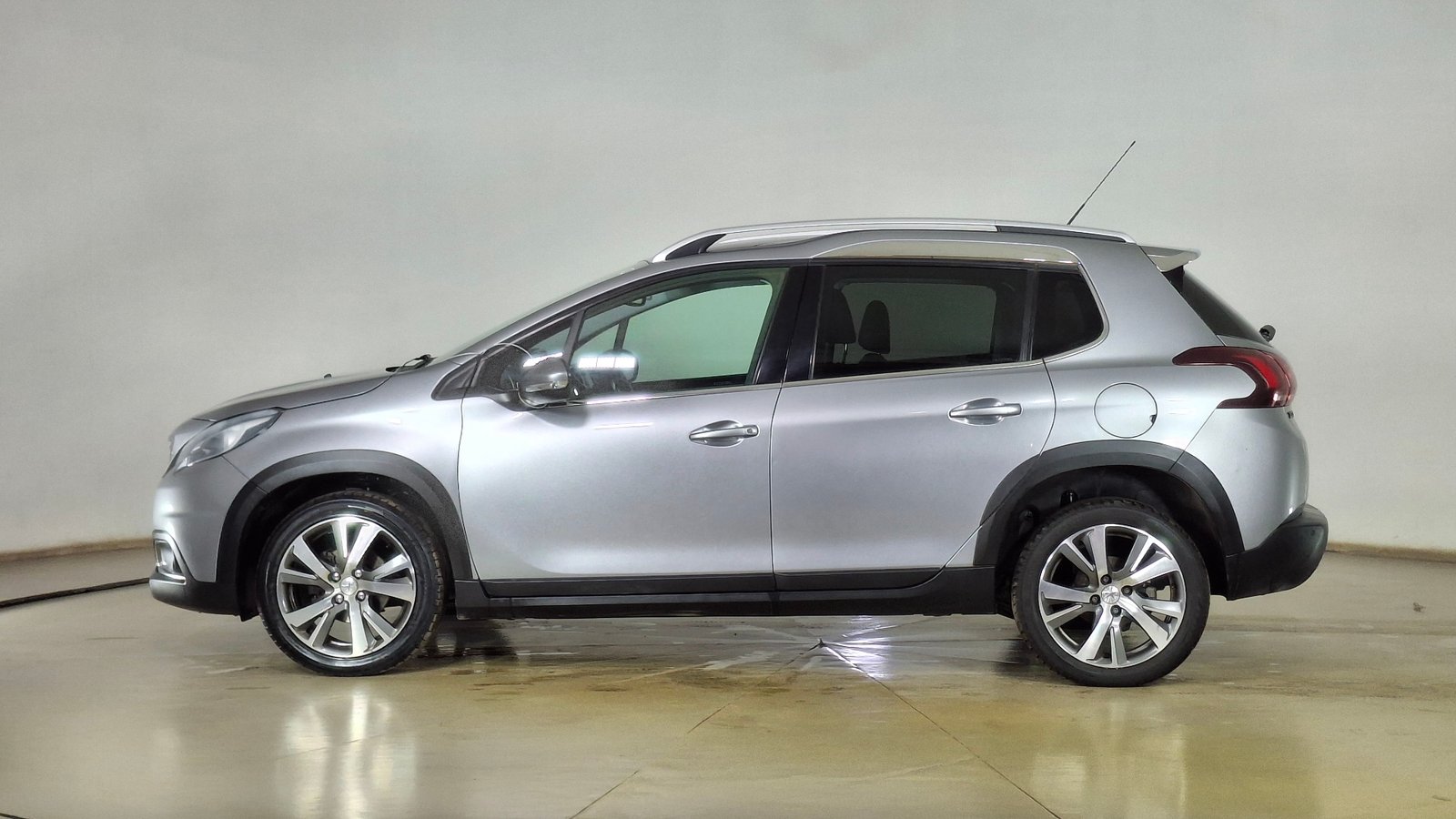 Peugeot 2008 2018 - Imagen 7 de 17