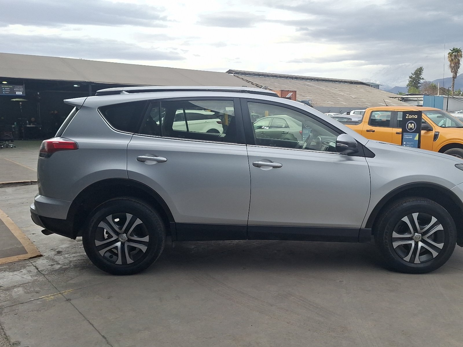 Toyota RAV4 2016 - Foto 5 de 15