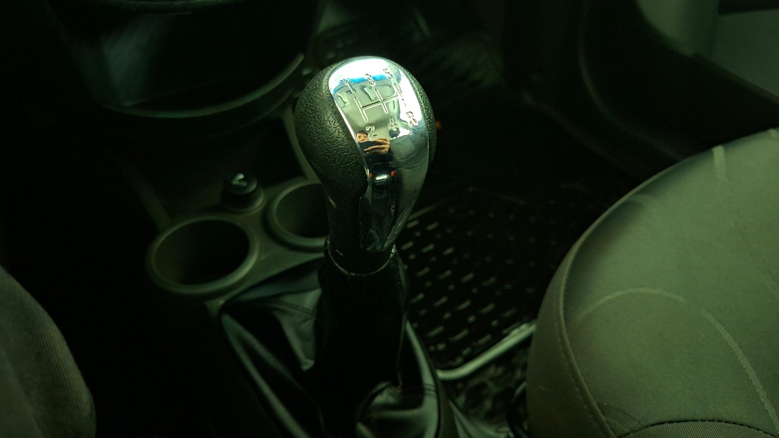 Chevrolet Spark GT 2011 - Imagen 12 de 16