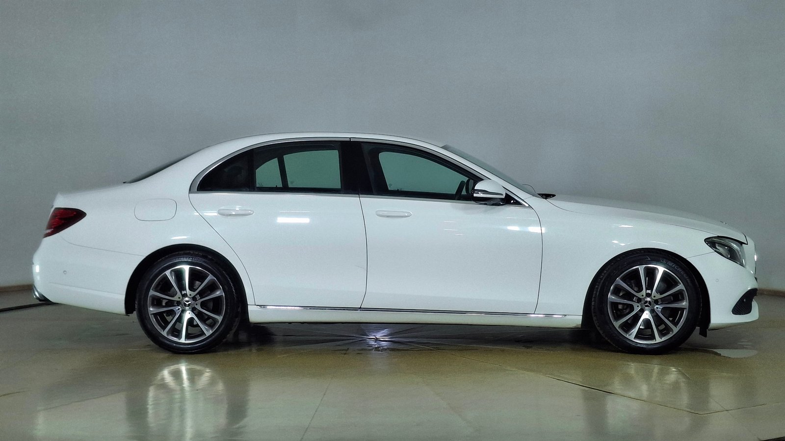 Mercedes Benz Clase E 2019 - Foto 4 de 16