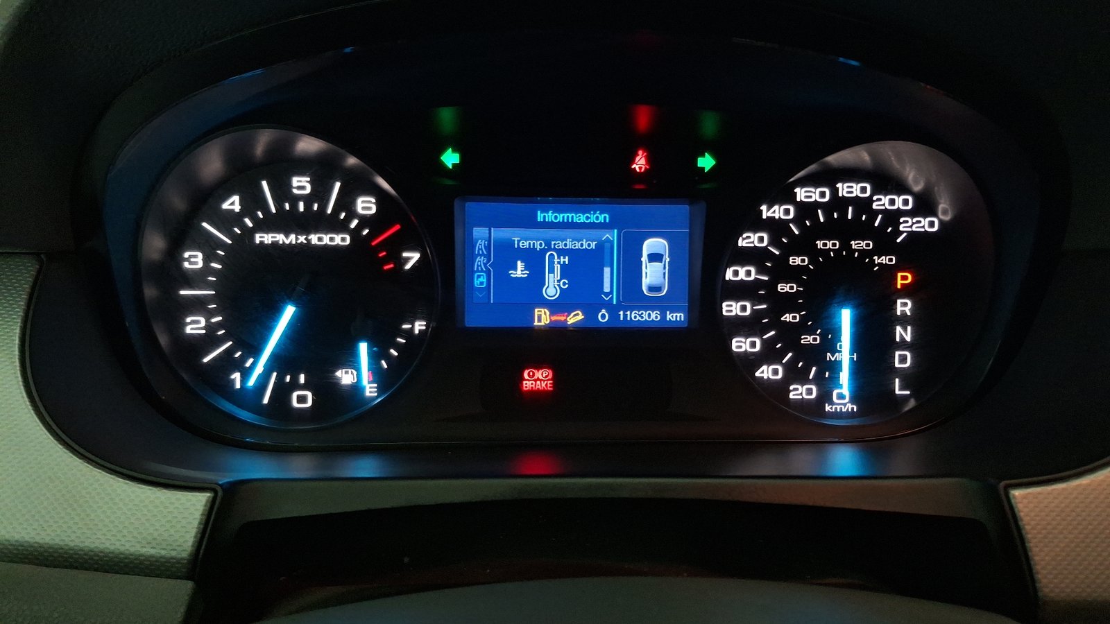 Ford Edge 2015 - Imagen 9 de 16