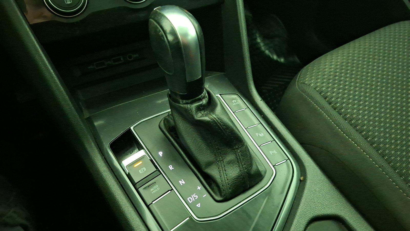 Volkswagen Tiguan 2020 - Imagen 12 de 17