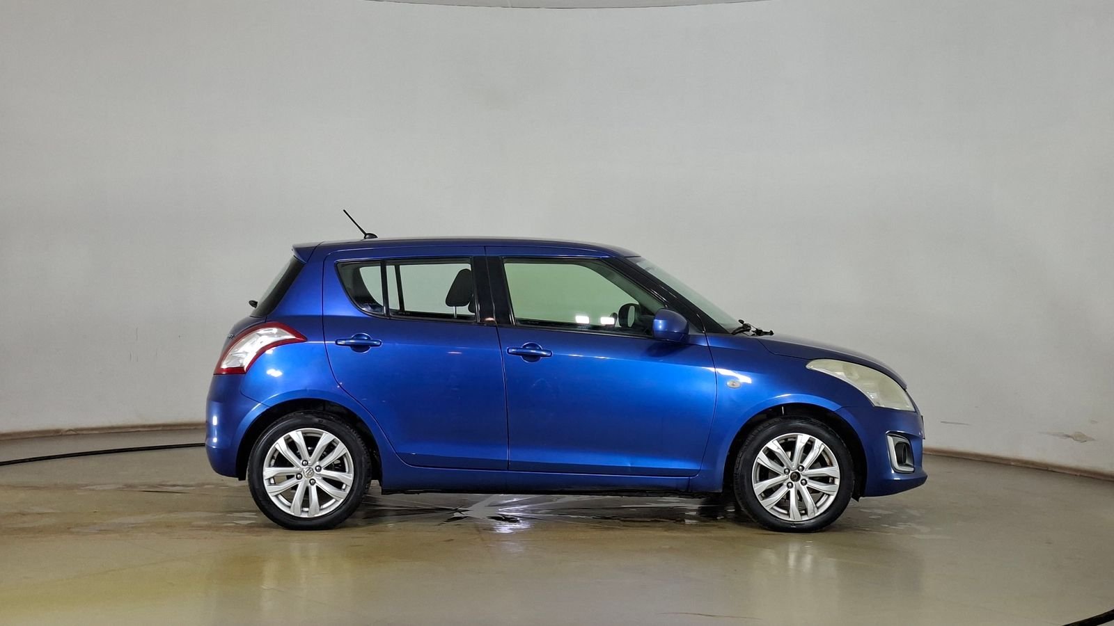 Suzuki Swift 2015 - Imagen 4 de 16