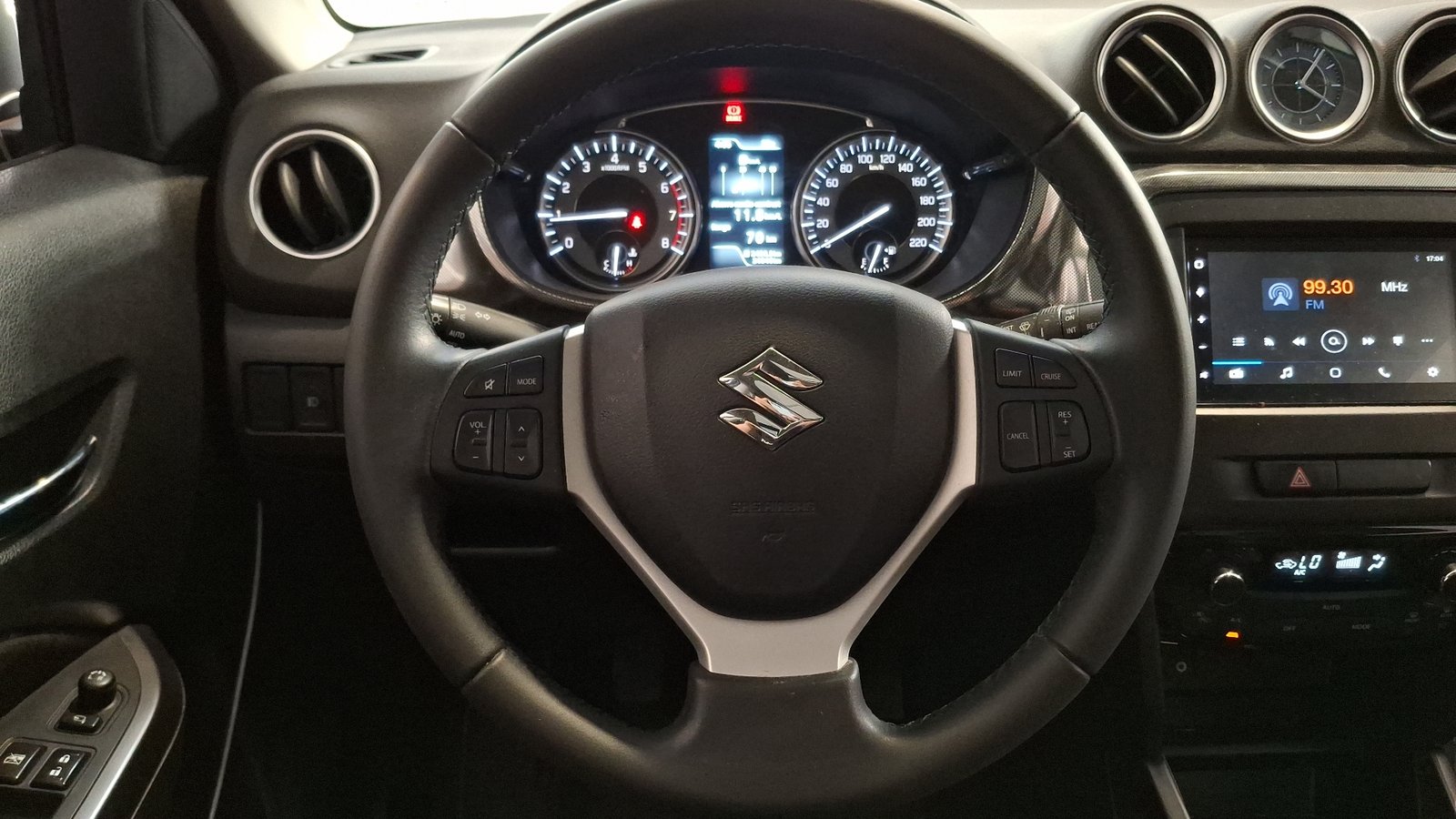 Suzuki Vitara 2022 - Imagen 9 de 18