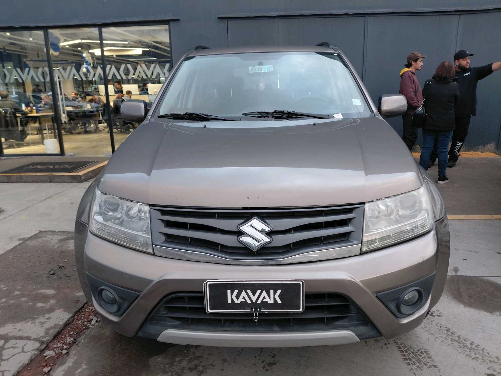 Suzuki GrandNomade 2015 - Foto 2 de 4
