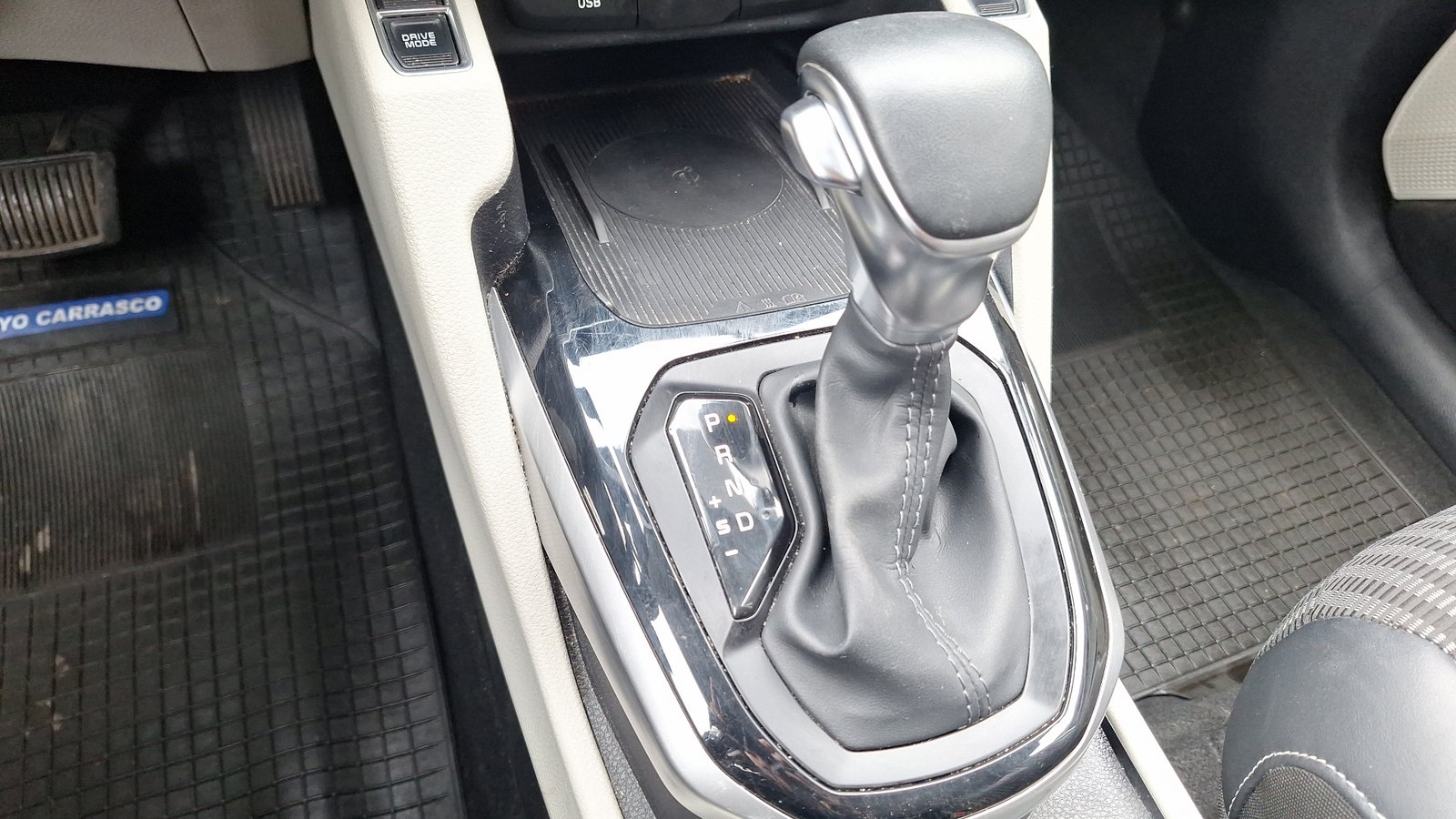 Kia Carens 2023 - Imagen 11 de 16