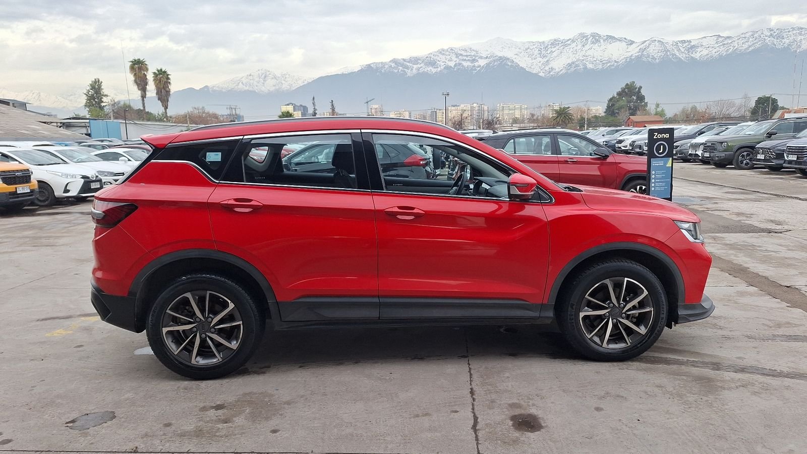 Geely Coolray 2023 - Imagen 5 de 15