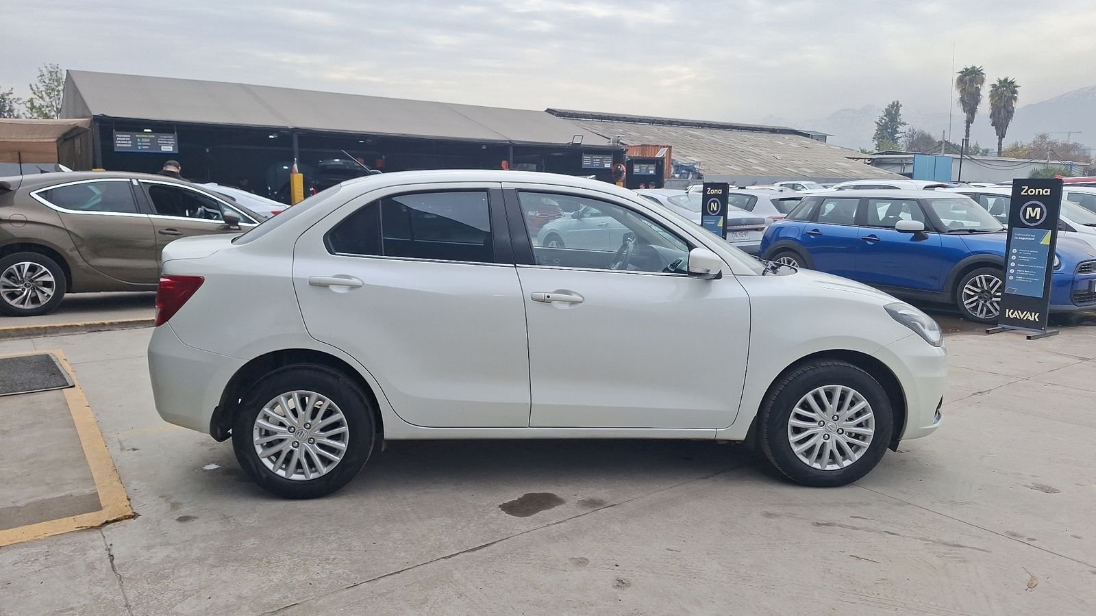 Suzuki Dzire 2022 - Imagen 5 de 15