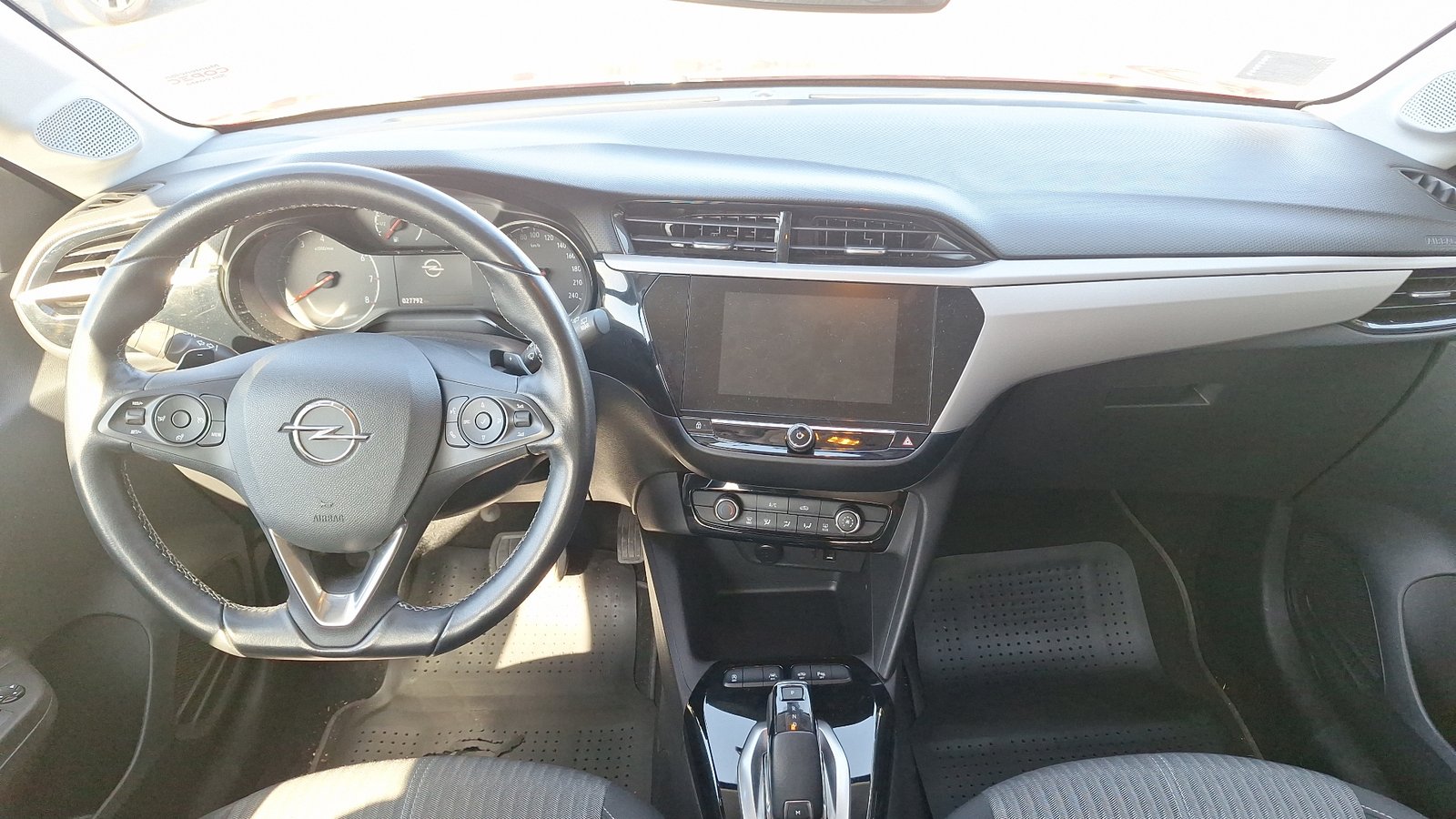 Opel Corsa 2022 - Imagen 6 de 15