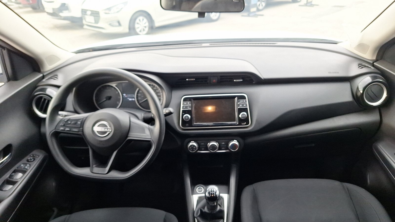 Nissan Kicks 2023 - Imagen 6 de 14
