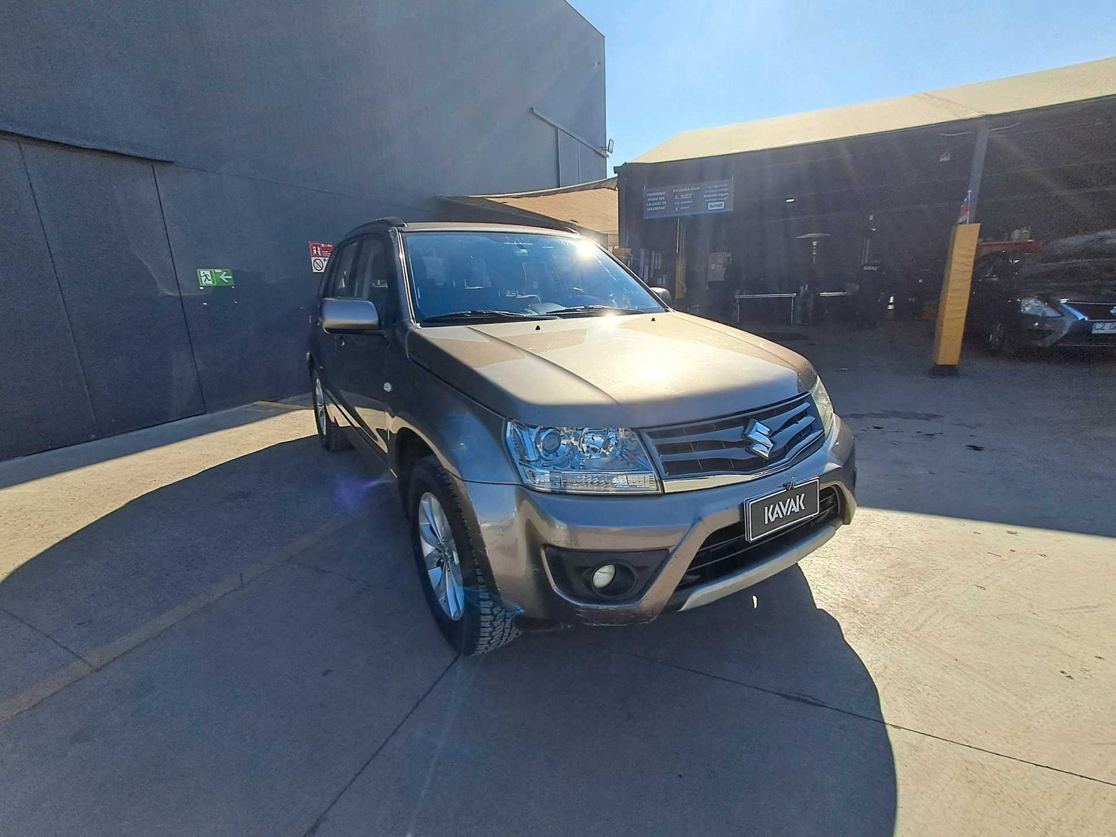 Suzuki GrandNomade 2014 - Imagen 3 de 4