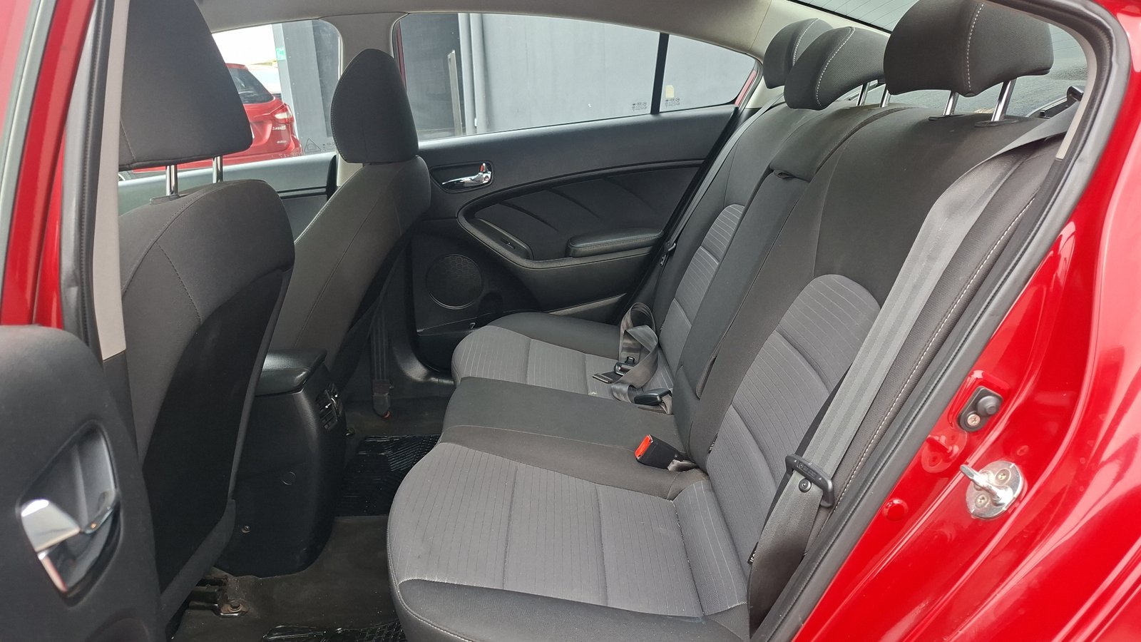 Kia Cerato 2018 - Imagen 14 de 15
