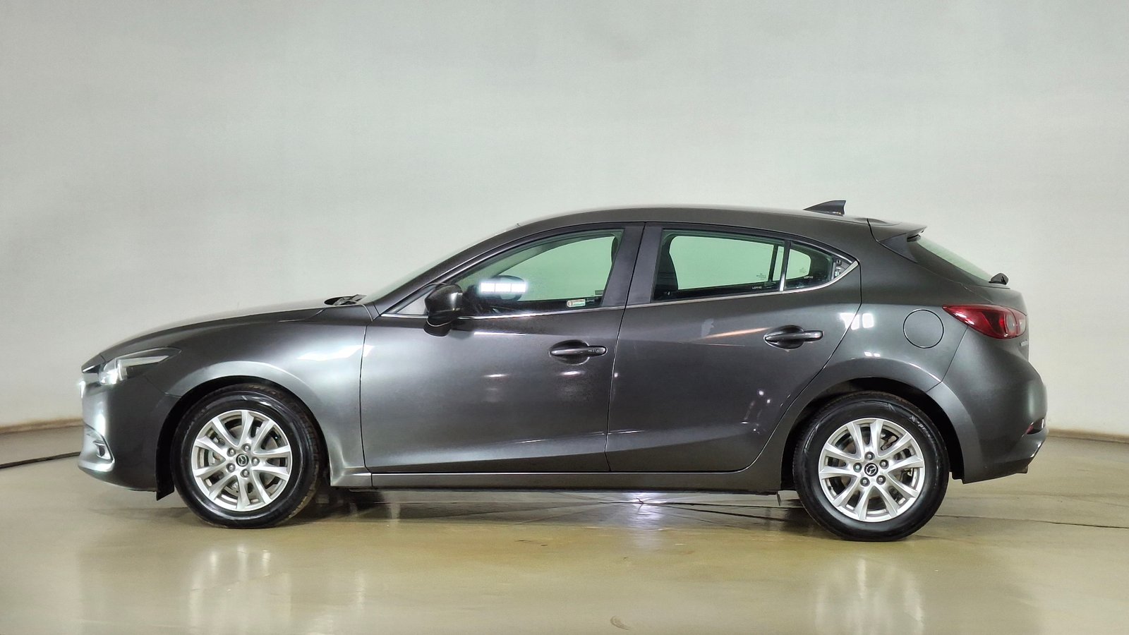Mazda Mazda 3 2019 - Imagen 7 de 16