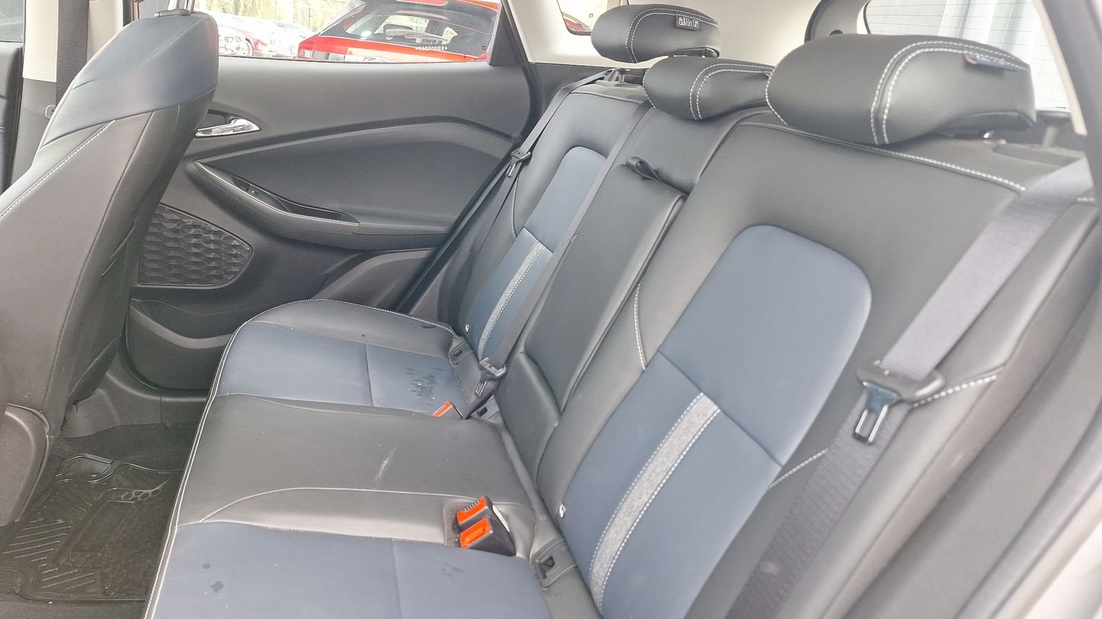 Chevrolet Tracker 2025 - Imagen 14 de 16