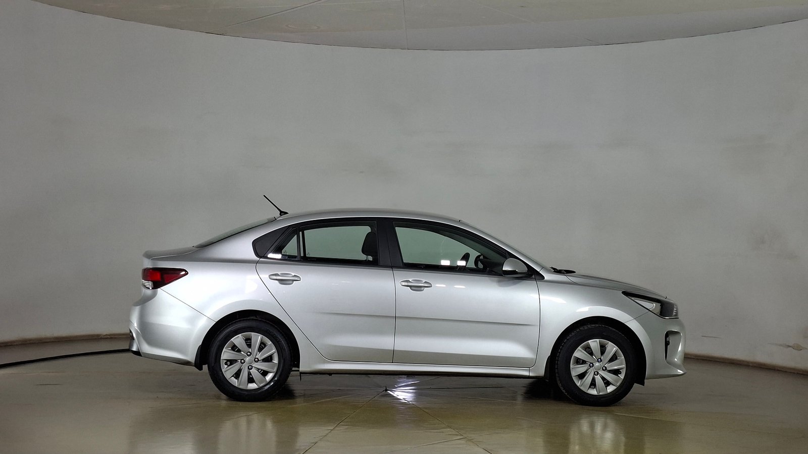 Kia RIO 4 2019 - Imagen 4 de 17