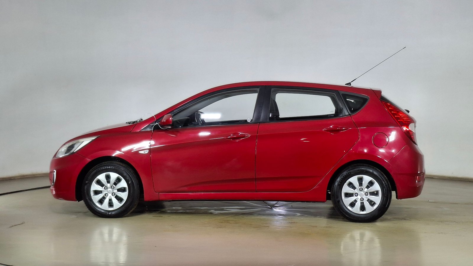 Hyundai Accent 2016 - Imagen 7 de 16